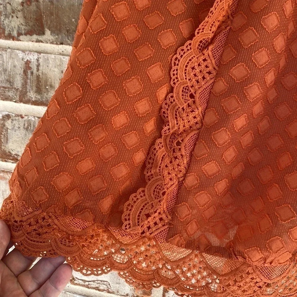 Haute Fox Rust Diamond Shape Ruffled Lace Blouse - Picture 6 of 10